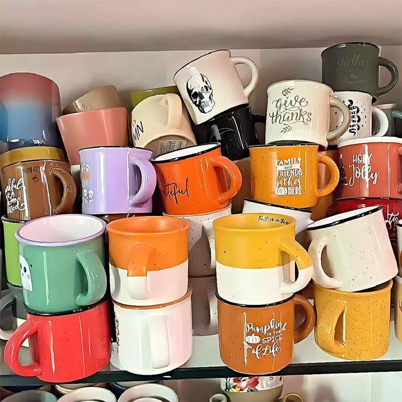 Caneca de grés cerâmica personalizada