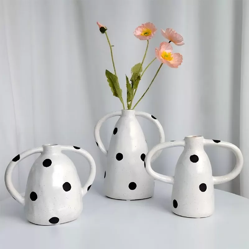 Vaso de Grés com Bolinhas Vaso de Grés com Bolinhas